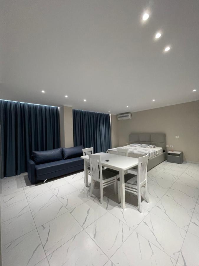 Modern Beachfront Apartments Sarandë Exteriör bild
