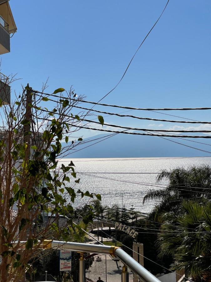 Modern Beachfront Apartments Sarandë Exteriör bild