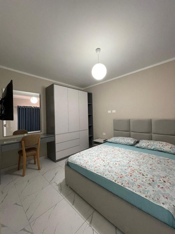 Modern Beachfront Apartments Sarandë Exteriör bild